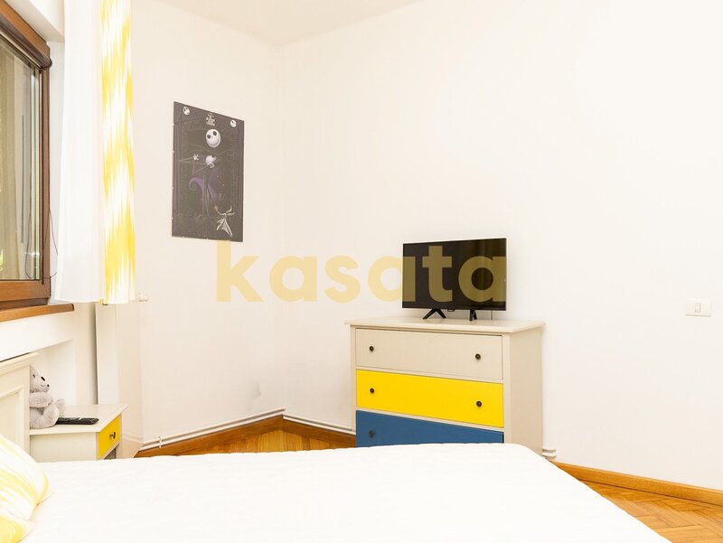 Popa Nan, ap. 2 camere 80 mp in vila lux renovat, fara risc, boxa.