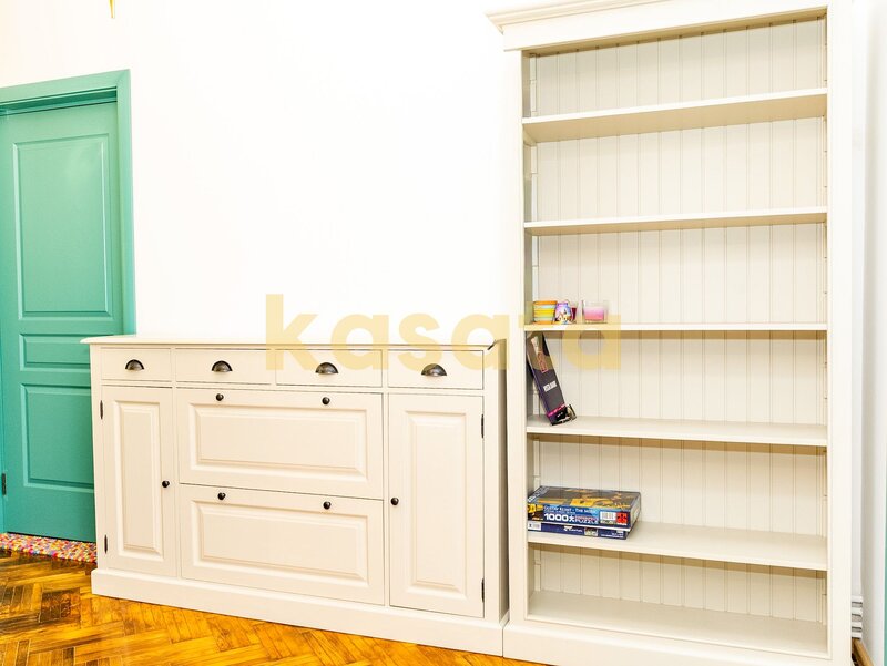 Popa Nan, ap. 2 camere 80 mp in vila lux renovat, fara risc, boxa.