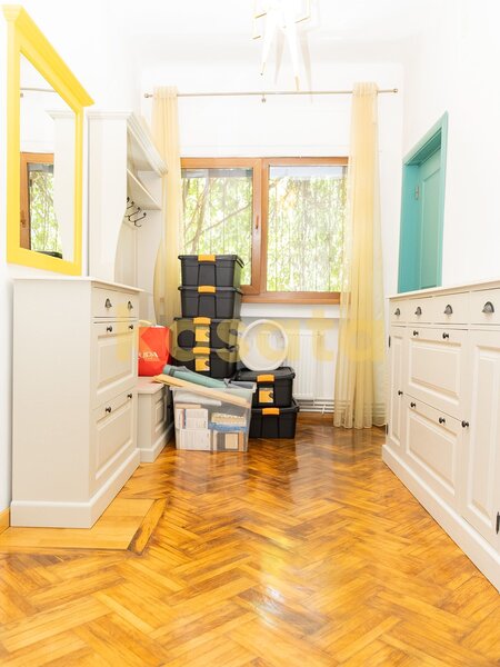 Popa Nan, ap. 2 camere 80 mp in vila lux renovat, fara risc, boxa.