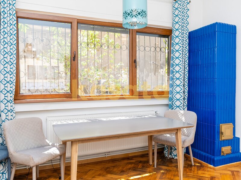 Popa Nan, ap. 2 camere 80 mp in vila lux renovat, fara risc, boxa.