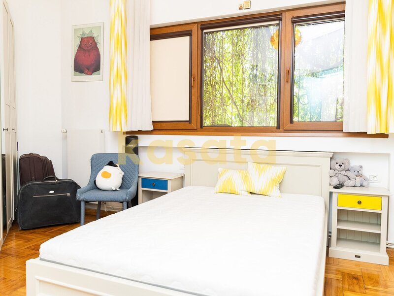 Popa Nan, ap. 2 camere 80 mp in vila lux renovat, fara risc, boxa.